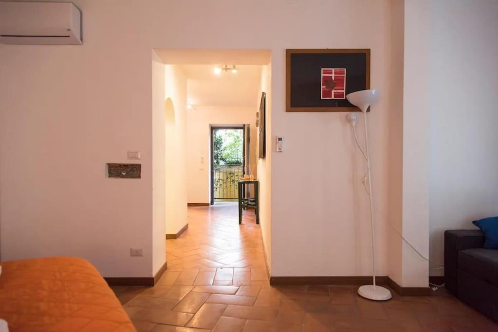 Hidden Retreat - Duomo Apartment Milan Bagian luar foto